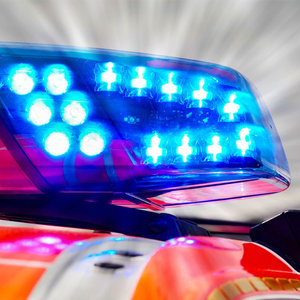 Rettungswagen mit Blaulicht